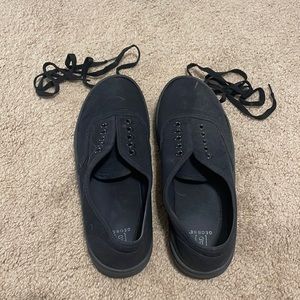 Women’s black lace up sneakers